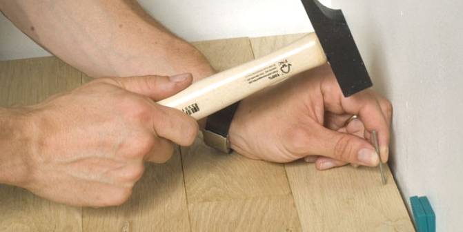 planken houten vloer nagelen