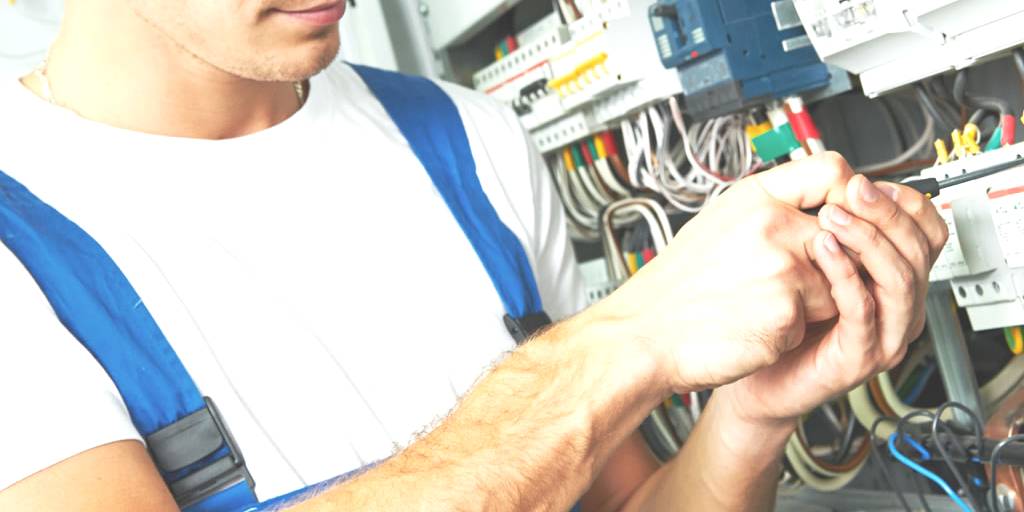 elektriciteitskast verplaatsen in @city