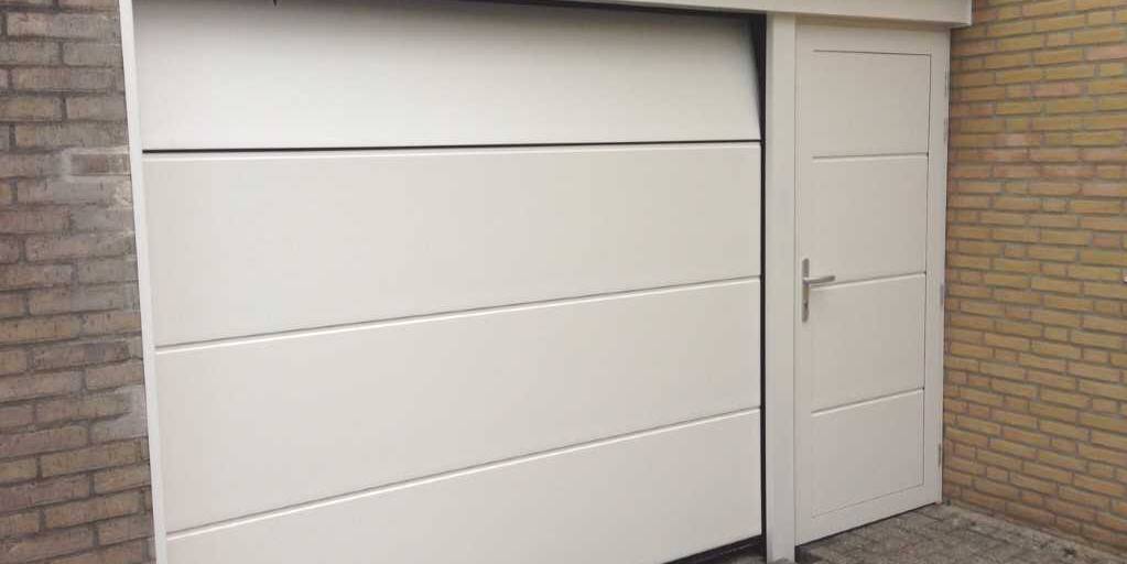 kunststof sectionale garagepoort @city