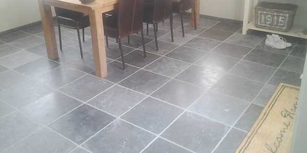 Blauwe hardsteen tegels